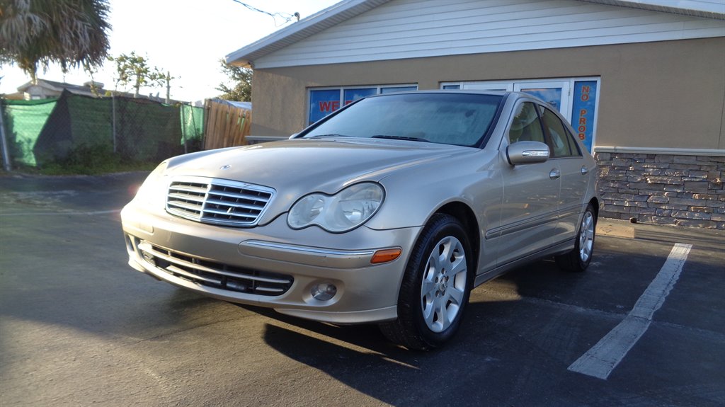 2005 Mercedes-Benz C-Class