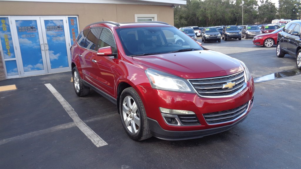 2014 Chevrolet Traverse LTZ photo 3