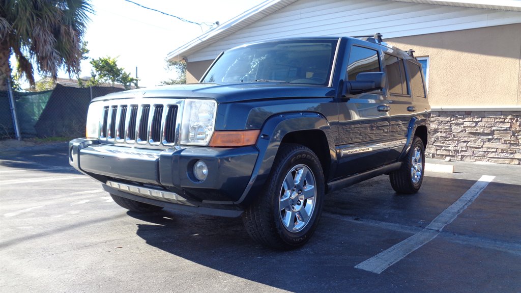 2007 Jeep Commander Limited's photo