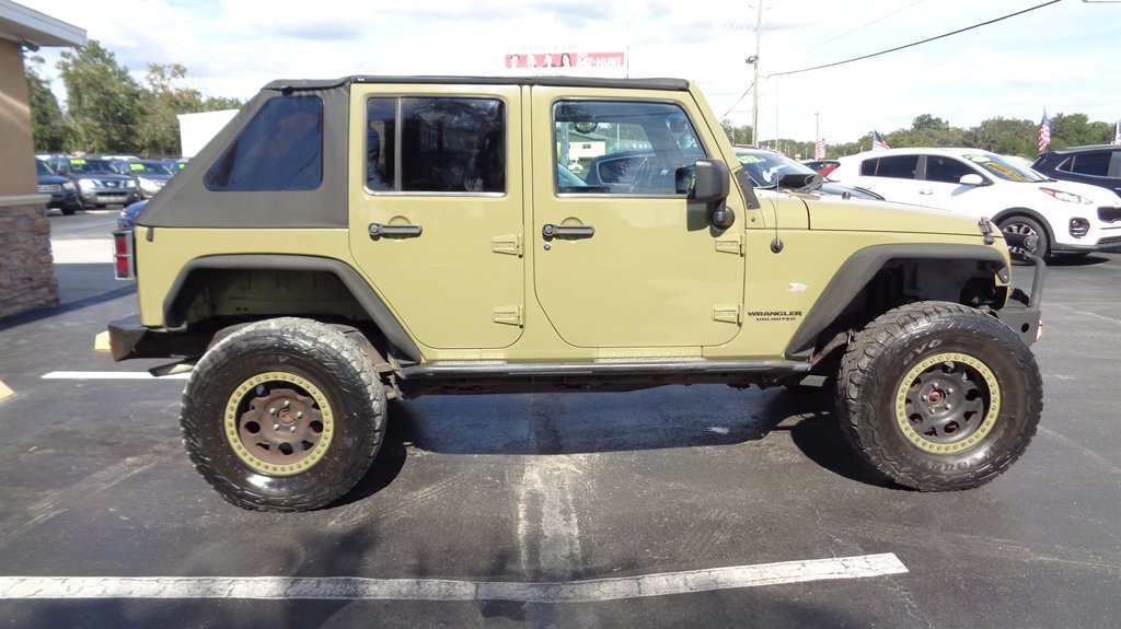 2013 Jeep Wrangler Unlimited Sport photo 4