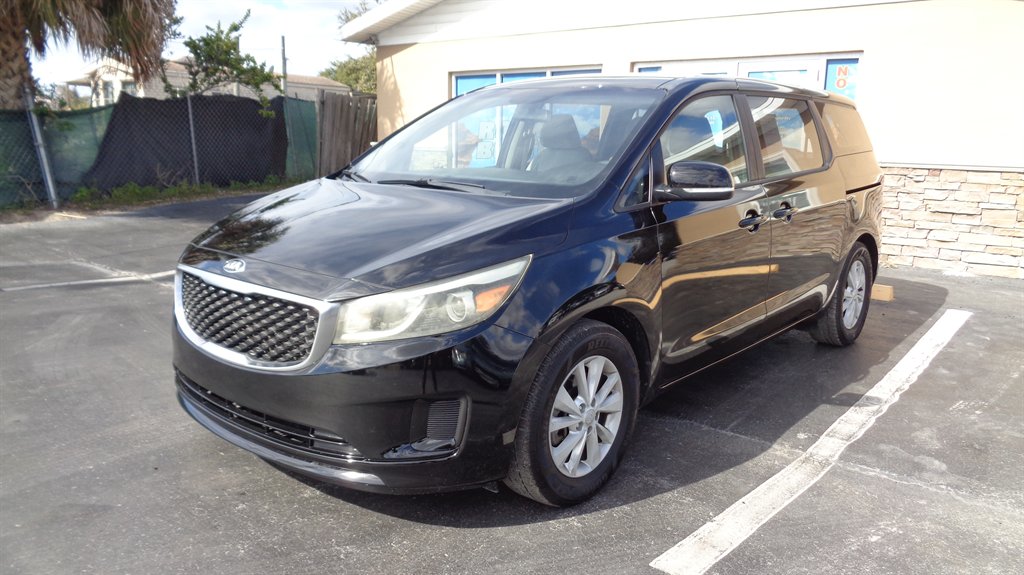 2016 Kia Sedona L