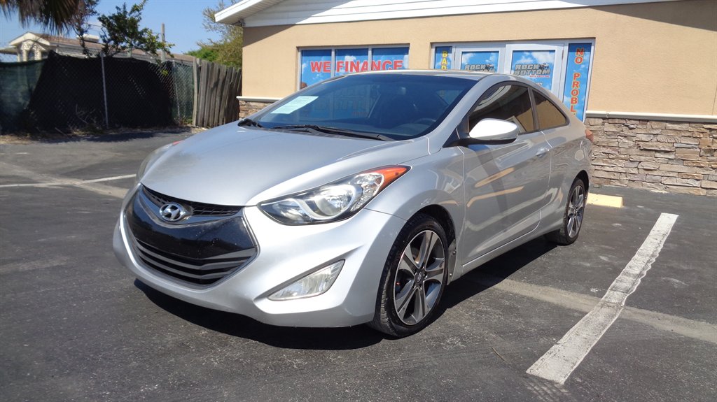 2013 Hyundai Elantra Coupe SE