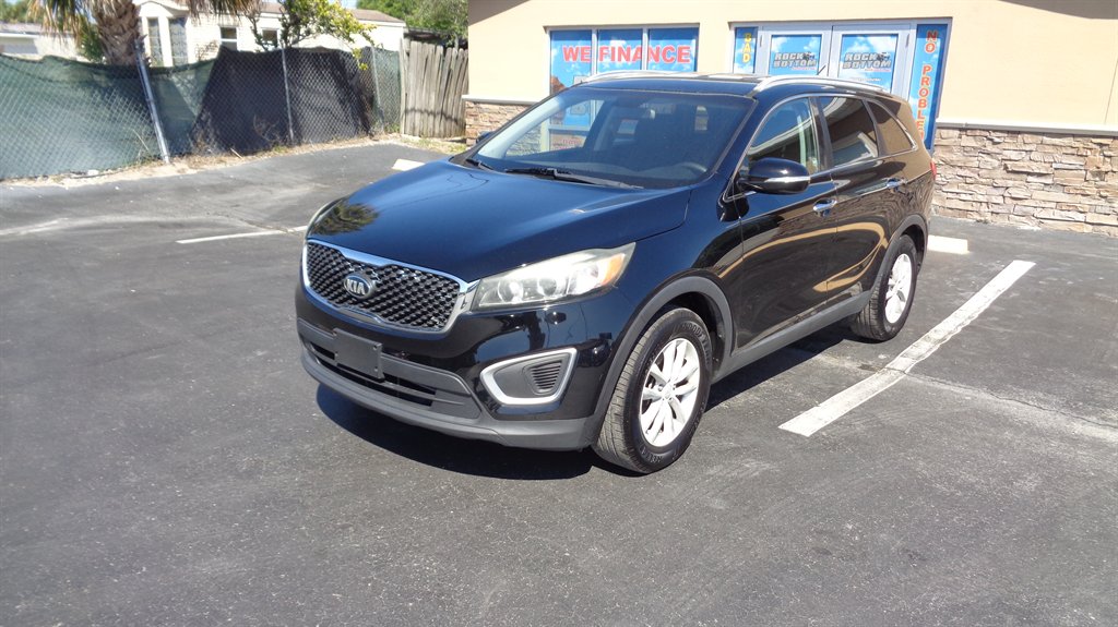 2017 Kia Sorento LX V6 AT's photo