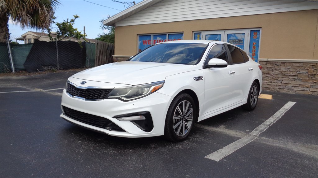 2019 Kia Optima LX AT's photo