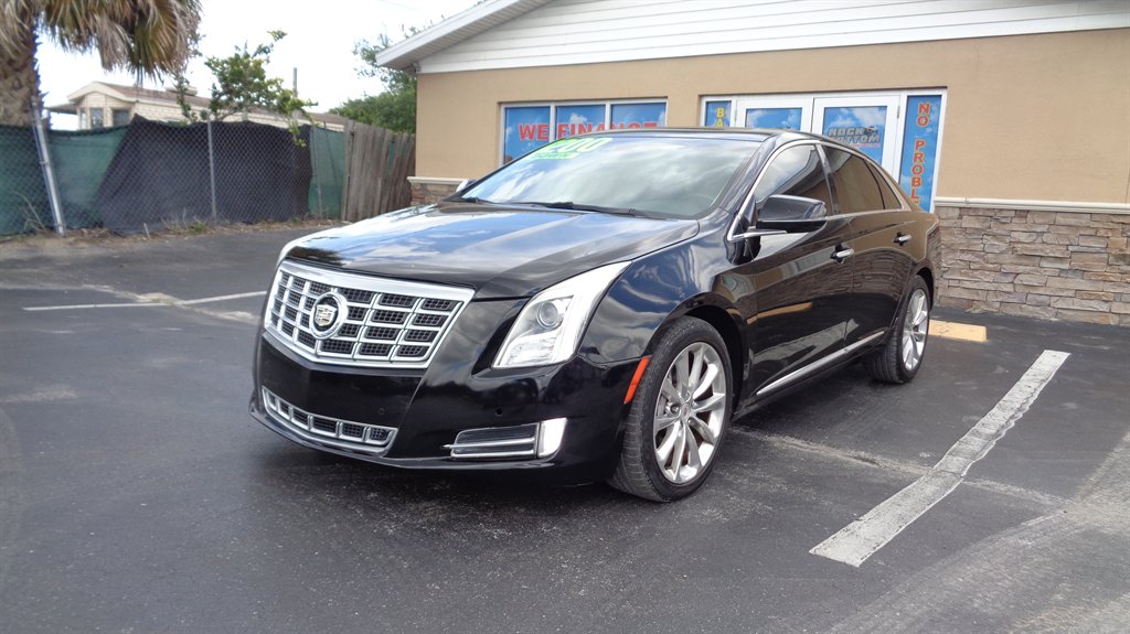 2013 Cadillac XTS 3.6L FWD Luxury Collection's photo