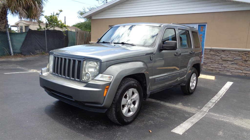 2012 Jeep Liberty Sport 4WD's photo